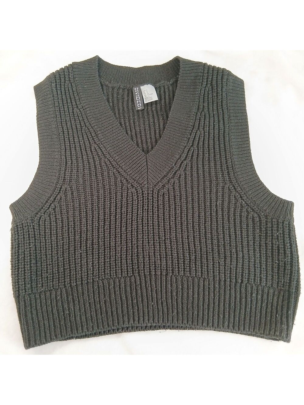 H&M Divided Black Crop Knit Sweater Vest V-Neck Ribbed Sleeveless Women Size S